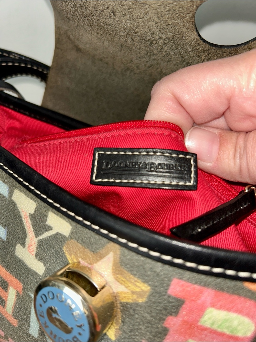 Dooney & Bourke Doodle (Crayon Graffiti) Collection Flap
Shoulder Bag.  Y2K Rare - Picture 8 of 9